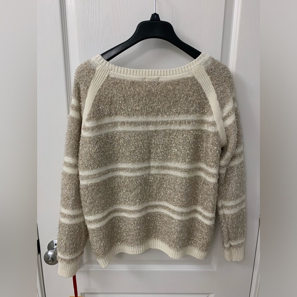 Silver / Gold and White / Creme Sweater - Picture 11 of 13
